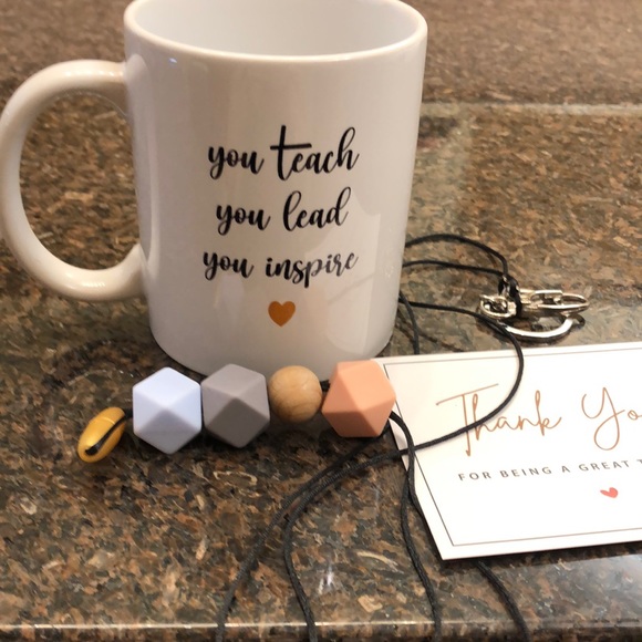 Teacher’s mug, lanyard & thank you card! Great gift for your fave teacher!!! - Picture 5 of 5